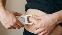 Brucia i grassi: riduci il grasso viscerale e tonifica tutto il corpo. 3 semplici esercizi